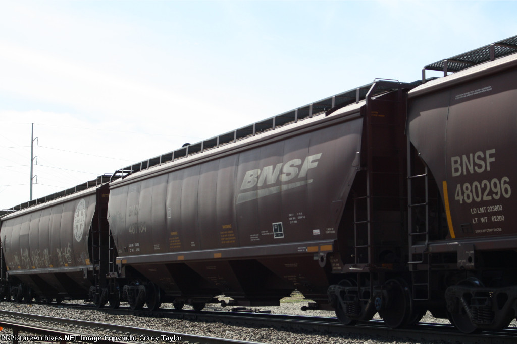 BNSF 487164